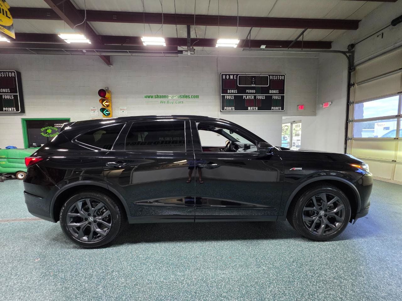 Used 2023 Acura MDX A-Spec AWD/4WD image 5