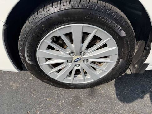 Used 2017 Subaru Impreza 2.0i Premium AWD/4WD image 8