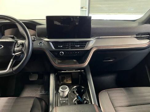 Used 2025 Ford Explorer ST-Line AWD/4WD image 20