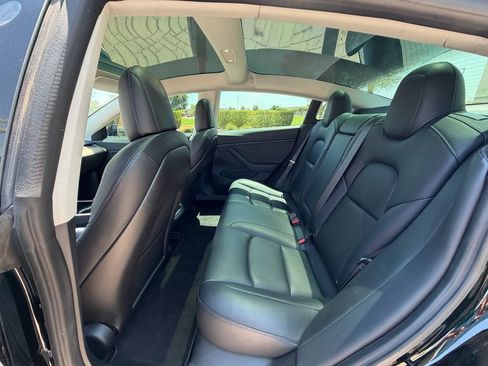 Used 2018 Tesla Model 3 Long Range AWD/4WD image 10