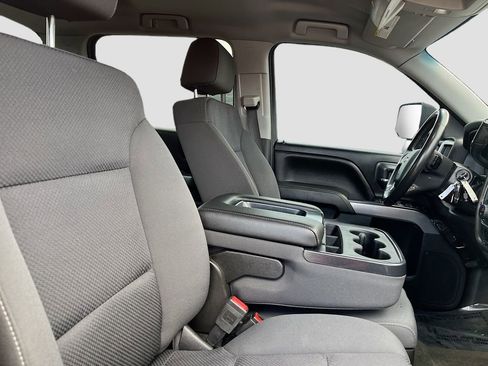 Used 2018 Chevrolet Silverado 1500 LT w/ All Star Edition image 23