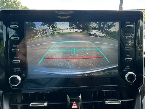 Used 2020 Toyota Corolla SE FWD image 17