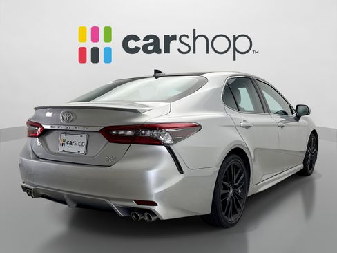 Used 2022 Toyota Camry XSE AWD/4WD image 5