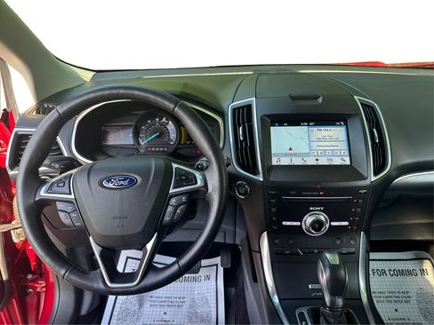 Used 2017 Ford Edge Titanium w/ Equipment Group 302A AWD/4WD image 27