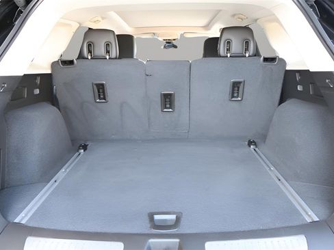 Used 2017 Cadillac XT5 Luxury w/ Driver Awareness Package image 17