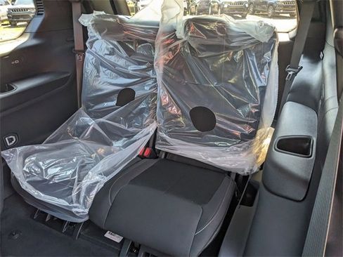 New 2025 Jeep Grand Cherokee L Laredo w/ Luxury Tech Group I image 11