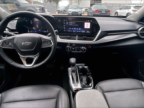 Used 2025 Chevrolet Trax ACTIV w/ Driver Confidence Package FWD image 14