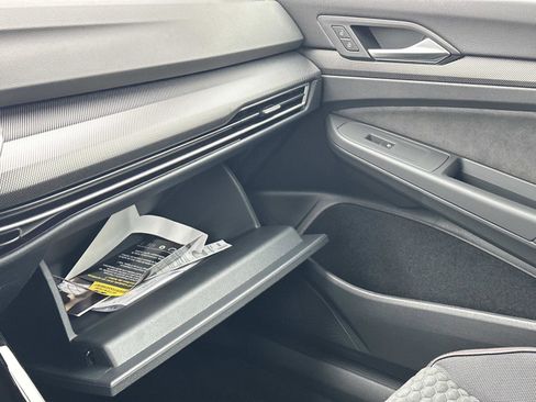 New 2026 Volkswagen GTI SE image 36