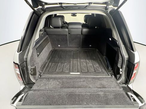Used 2021 Land Rover Range Rover image 27