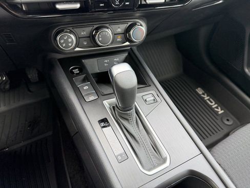 New 2026 Nissan Kicks S image 25