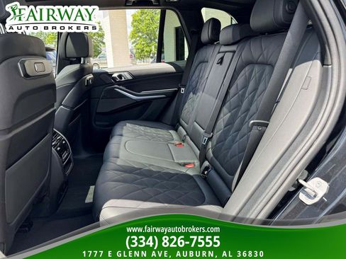 Used 2024 BMW X5 sDrive40i RWD image 11