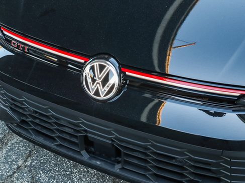 New 2026 Volkswagen GTI Autobahn image 8