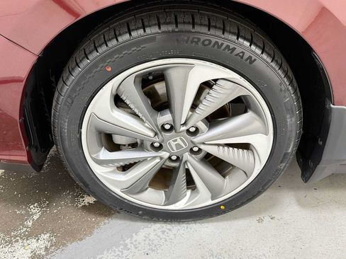 Used 2018 Honda Clarity Touring image 10
