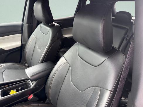 Certified 2023 Jeep Compass Limited AWD/4WD image 16