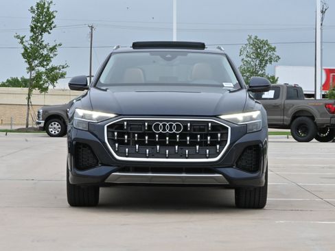 Used 2024 Audi Q8 Premium Plus AWD/4WD image 3