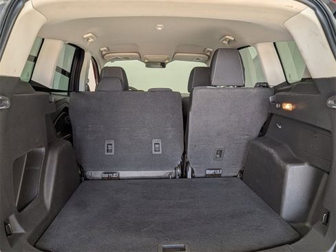 Used 2017 Ford Escape SE w/ SE Cold Weather Package image 25