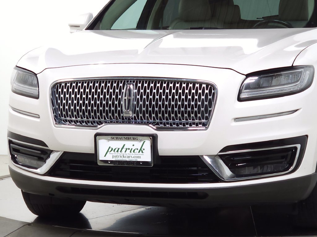 Used 2019 Lincoln Nautilus Reserve AWD/4WD image 3