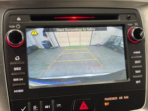 Used 2016 GMC Acadia SLT FWD image 28