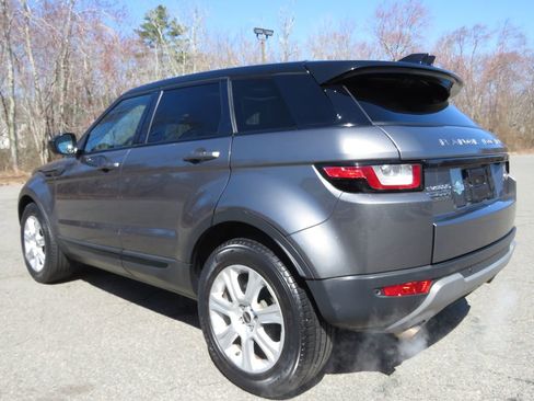 Used 2017 Land Rover Range Rover Evoque SE image 7