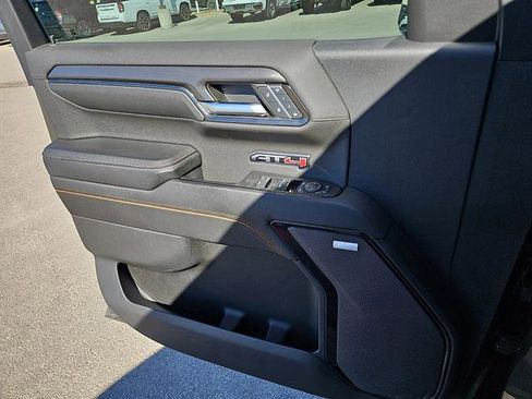 Certified 2023 GMC Sierra 1500 AT4 w/ Technology Package image 14