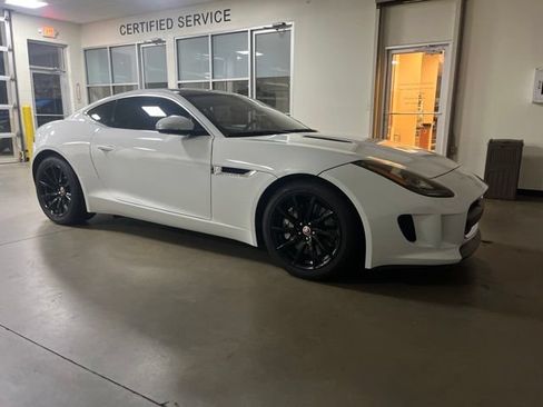 Used 2017 Jaguar F-TYPE Coupe RWD image 3