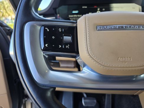 Certified 2023 Land Rover Range Rover SE AWD/4WD image 18