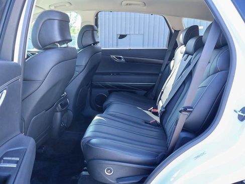 Used 2024 Genesis GV80 2.5T image 9