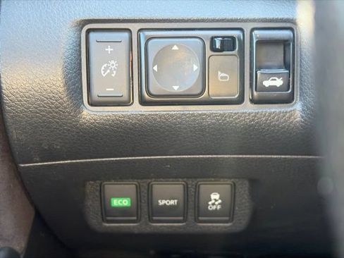 Used 2015 Nissan Sentra SR w/ Navigation Package FWD image 26