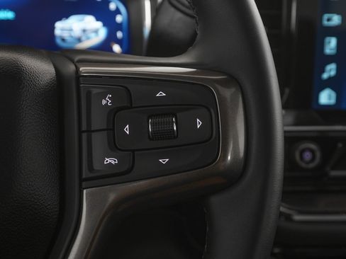 Used 2026 Chevrolet Silverado 2500 ZR2 AWD/4WD image 18