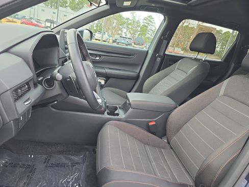 Used 2025 Honda CR-V Sport image 14