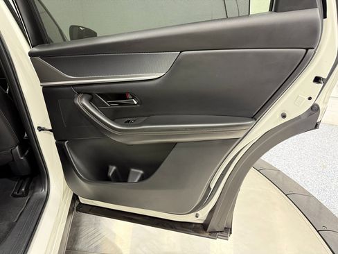 Used 2024 MAZDA CX-90 3.3 Turbo w/ Preferred Plus image 29