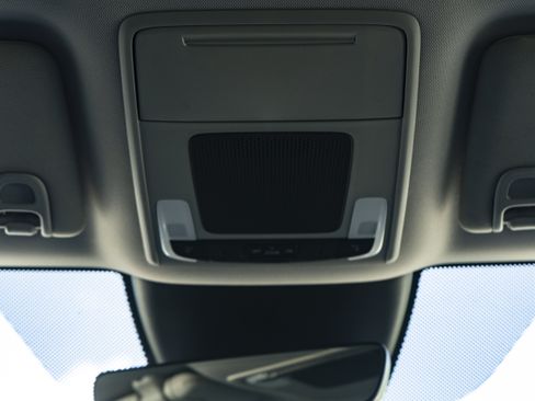 Used 2025 Honda Pilot EX-L image 34