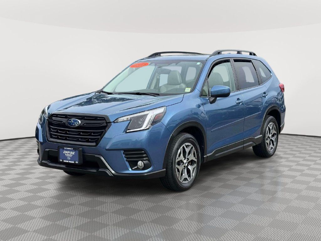 Used 2023 Subaru Forester Premium AWD/4WD image 4