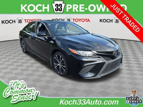 Used 2020 Toyota Camry SE AWD/4WD image 1