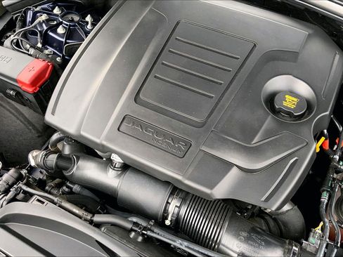 Used 2022 Jaguar F-PACE S image 29