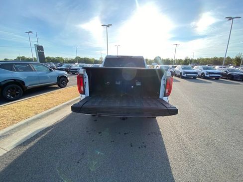 Used 2021 GMC Sierra 1500 Denali w/ Denali Premium Package AWD/4WD image 10