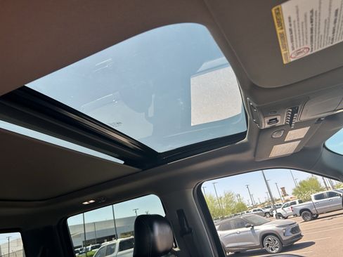 Used 2017 Ford F350 Lariat w/ Lariat Ultimate Package AWD/4WD image 9