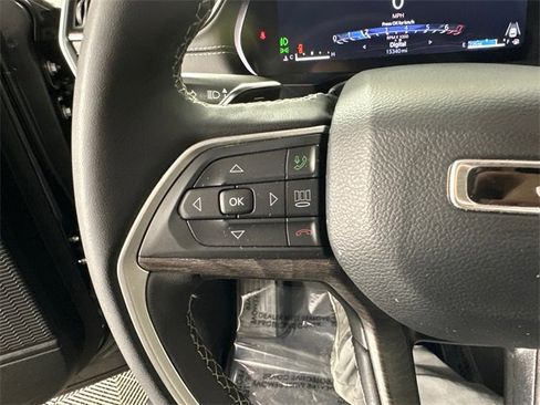 Certified 2024 Jeep Grand Cherokee L Limited w/ Black Appearance Package image 28