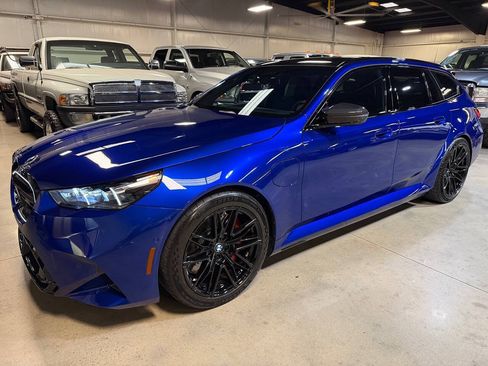Used 2026 BMW M5 Touring AWD/4WD image 28