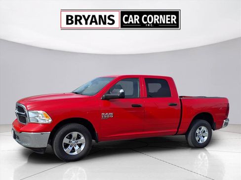 Used 2023 RAM 1500 Classic SLT w/ Trailer & Traction Group image 15