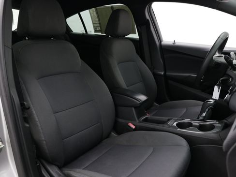 Used 2018 Chevrolet Cruze LT w/ Redline Edition FWD image 36