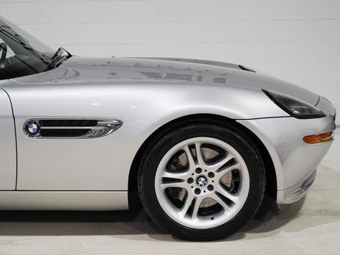 Used 2000 BMW Z8 RWD image 10