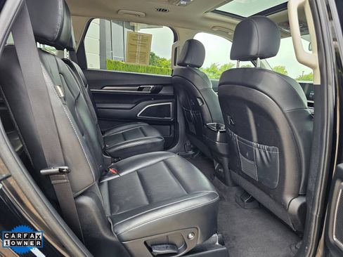 Used 2025 Kia Telluride S AWD/4WD image 37