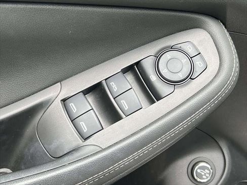 Used 2023 Buick Encore GX Select w/ Sport Touring Package image 17