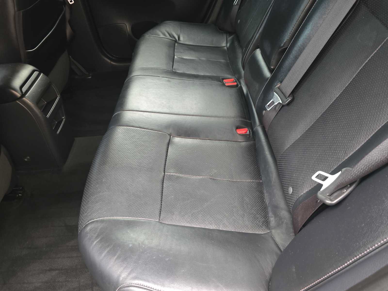 Used 2014 Nissan Sentra SL w/ Premium Package FWD image 13