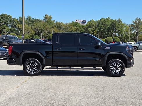 Used 2024 GMC Sierra 1500 AT4 w/ Technology Package AWD/4WD image 6