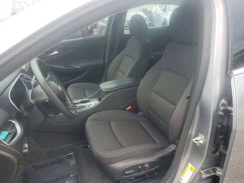 Used 2025 Chevrolet Malibu LT FWD image 16