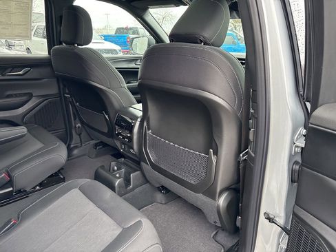 New 2026 Jeep Grand Cherokee L Laredo image 44