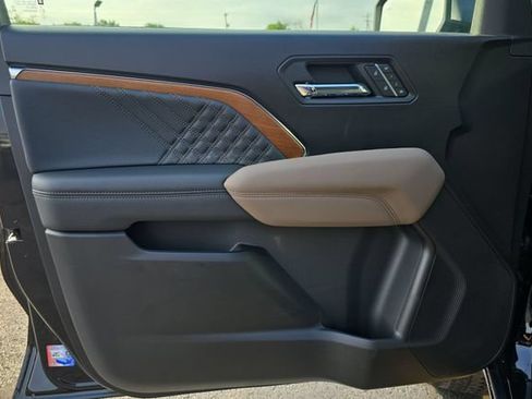 New 2026 GMC Canyon Denali w/ LPO, Denali Black Edition AWD/4WD image 23