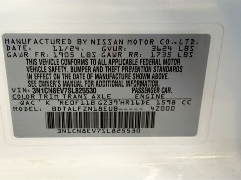Used 2025 Nissan Versa SV w/ Trunk Package FWD image 12